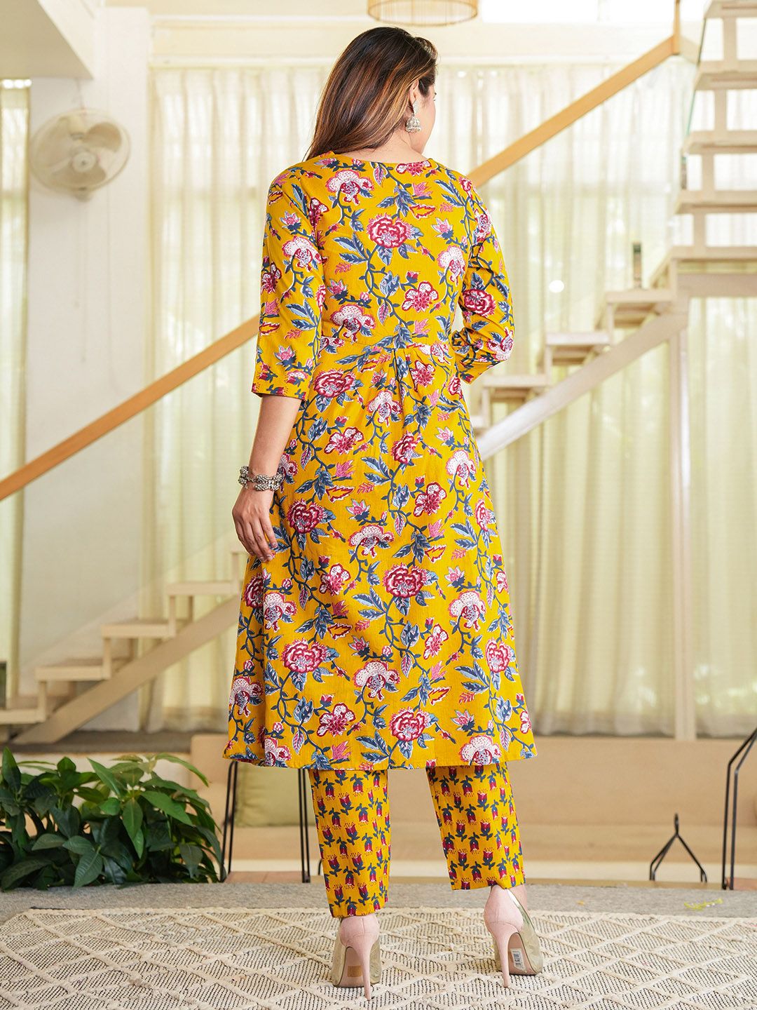 Women Floral Printed Regular Pure Cotton A-Line Kurta with Thread Work, Trousers & Dupatta