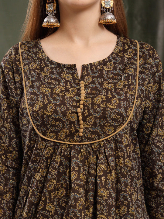 Women’s Ethnic Motif Printed Pure Cotton Pleated Kurta Set with Trousers & Dupatta