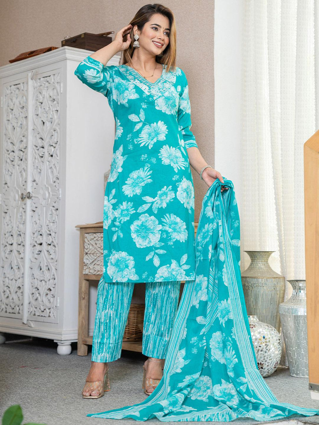 Women Floral Printed Regular Pure Cotton Kurta with Palazzos & Dupatta