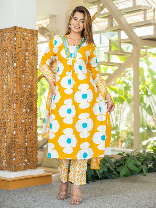Women Floral Printed Empire-Style Pure Cotton Kurta with Trousers & Dupatta