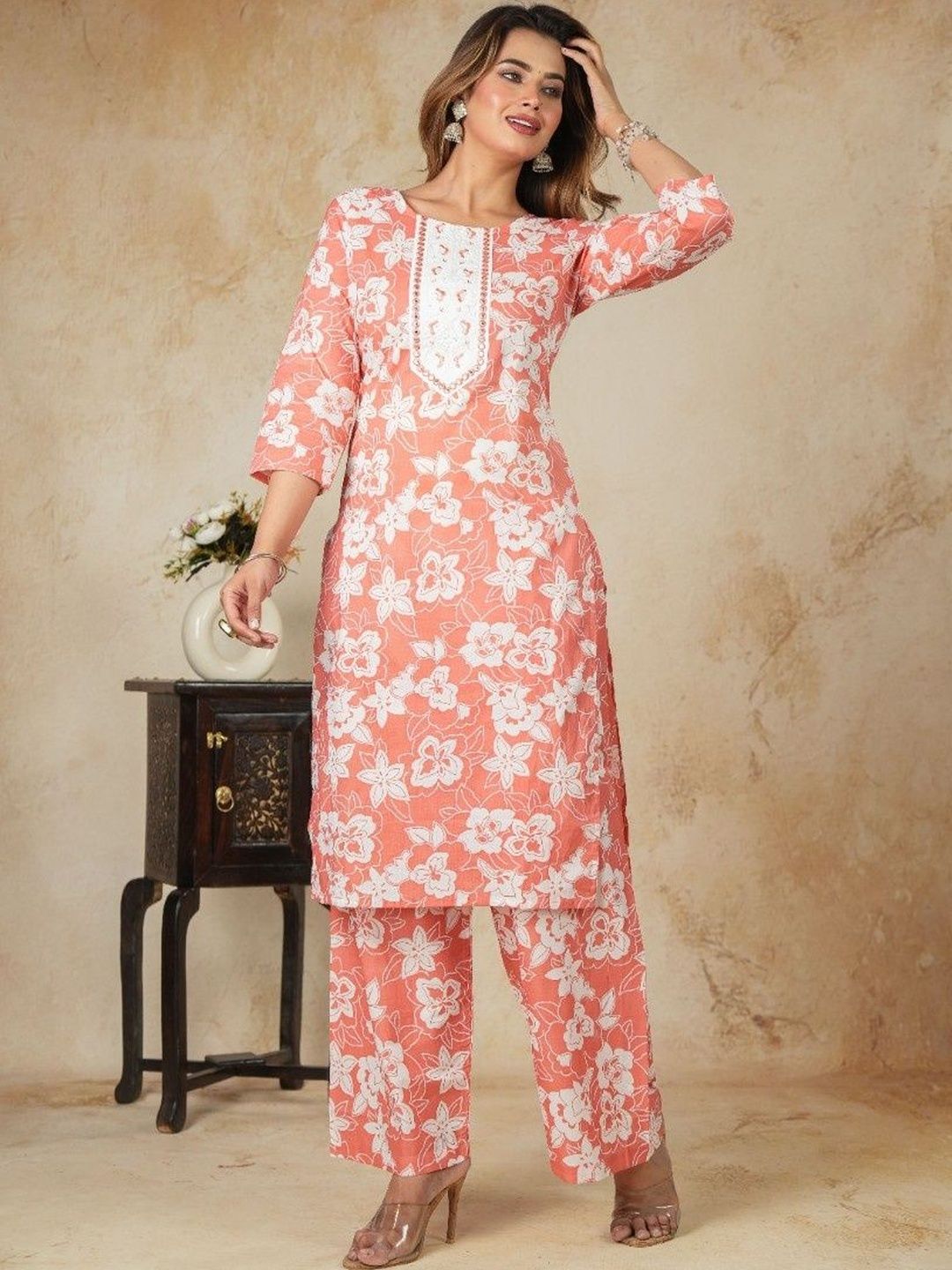 Women Floral Printed Regular Pure Cotton Kurta with Mirror Work & Trousers